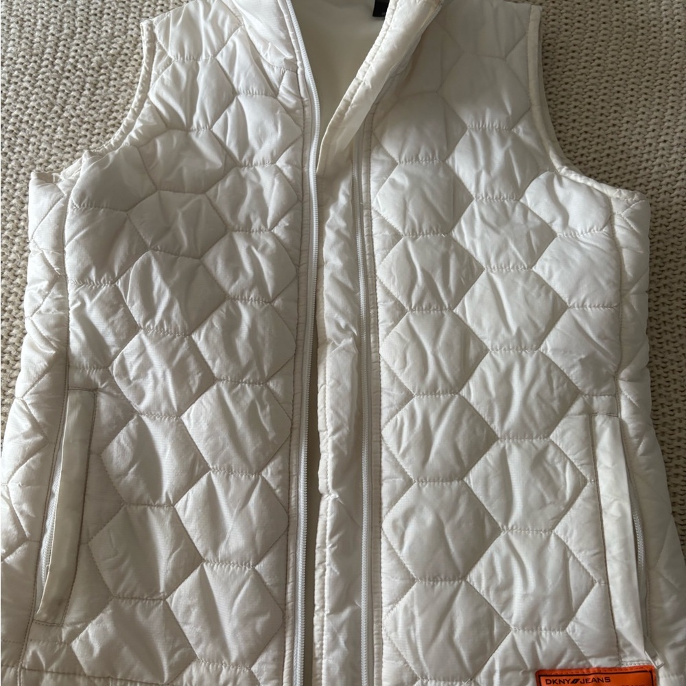 DKNY White Quilted Vest with Orange Tag